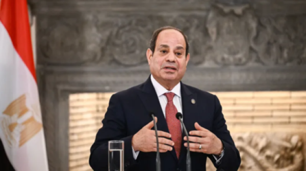 السيسي يبحث مع مدير الاستخبارات الأمريكية قضايا الشرق الأوسط ويؤكد على التسوية السلمية السيسي يبحث مع مدير الاستخبارات الأمريكية قضايا الشرق الأوسط ويؤكد على التسوية السلمية