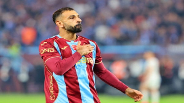 ليو صلاح نجم الكرة التركية نهاد قهوجي يتغنى بالنجم المصري