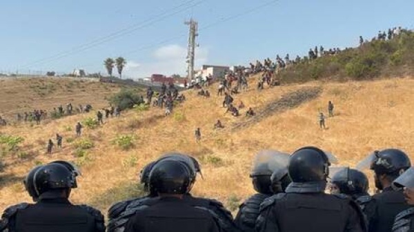 استنفار أمني مغربي على حدود سبتة تحسبا لاقتحام جماعي جديد تزامنا مع الانتخابات