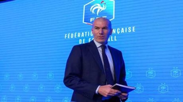 الإصابة تبعد نجم باريس سان جيرمان عن المنتخب الفرنسي الإصابة تبعد نجم باريس سان جيرمان عن المنتخب الفرنسي