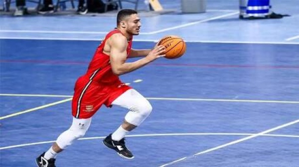 بعد تصرف غير أخلاقي الأهلي المصري يعاقب لاعبه فيديو بعد تصرف غير أخلاقي الأهلي المصري يعاقب لاعبه فيديو