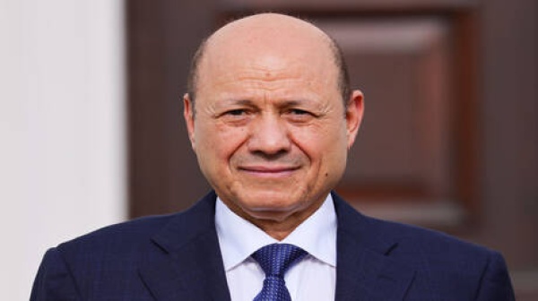 العليمي يؤكد قدرة الجيش على تحرير كامل الأراضي اليمنية العليمي يؤكد قدرة الجيش على تحرير كامل الأراضي اليمنية