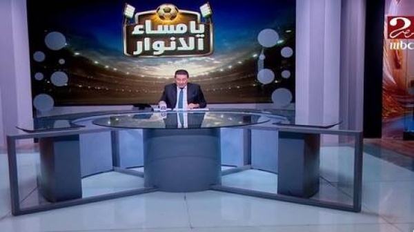 10 مباريات والزمالك مدحت شلبي يكشف موقف الأهلي من مصير مدربه عموتة فيديو 10 مباريات والزمالك مدحت شلبي يكشف موقف الأهلي من مصير مدربه عموتة فيديو