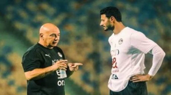 بعد تصريحات حسام حسن هاني أبوريدة يدافع عن الشناوي