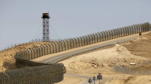 الجيش الإسرائيلي يحبط محاولة لتهريب المخدرات في مسي رة قادمة من سيناء