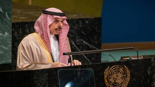 وزير الخارجية السعودي أمن الخليج جزء من أمن العالم وعودة المضيق إلى ما قبل الحرب ضرورة