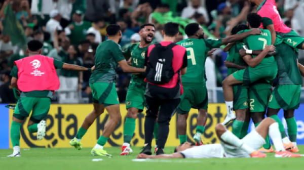 كأس الخليج السعودية تهزم العراق من البطولة وتتربع على صدارة المجموعة فيديو كأس الخليج السعودية تهزم العراق من البطولة وتتربع على صدارة المجموعة فيديو