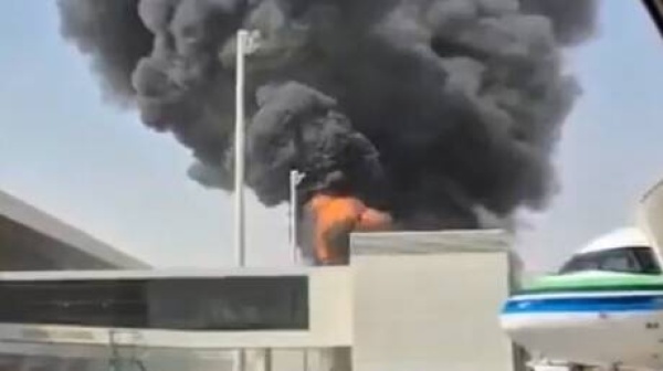 سماع دوي انفجار قوي بمطار الملك خالد في الرياض سماع دوي انفجار قوي بمطار الملك خالد في الرياض