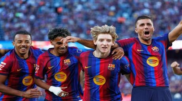 برشلونة يحقق إنجازا تاريخيا فيديو برشلونة يحقق إنجازا تاريخيا فيديو