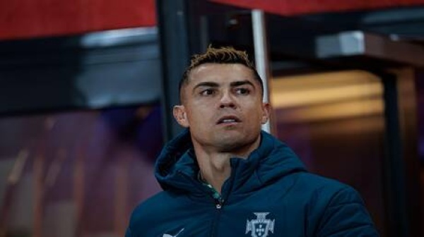 مفاجأة رئيس الاتحاد البرتغالي لكرة القدم يكشف موقف الاتحاد والجهاز الفني واللاعبين من عودة رونالدو مفاجأة رئيس الاتحاد البرتغالي لكرة القدم يكشف موقف الاتحاد والجهاز الفني واللاعبين من عودة رونالدو