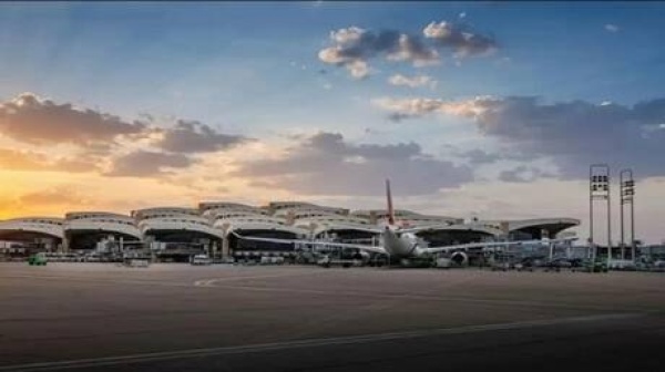 بعد تنبيه سابق أمريكا تقترح البدائل وتجدد تقييد سفر موظفيها بمطارات السعودية بعد تنبيه سابق أمريكا تقترح البدائل وتجدد تقييد سفر موظفيها بمطارات السعودية