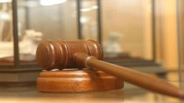 السلطات الجزائرية تضبط عصابة لتجنيس الحراقة من جنسيات إفريقية السلطات الجزائرية تضبط عصابة لتجنيس الحراقة من جنسيات إفريقية