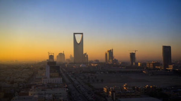 بيان سعودي عن حصيلة الضحايا والأضرار بعد سقوط شظايا صاروخين كروز في الرياض بيان سعودي عن حصيلة الضحايا والأضرار بعد سقوط شظايا صاروخين كروز في الرياض