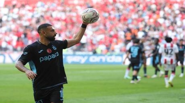الدوري التركي يحتفل بمحمد صلاح صورة