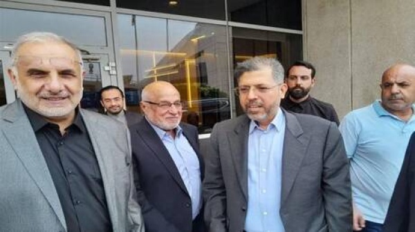 وفد دبلوماسي إيراني يزور بيروت وفد دبلوماسي إيراني يزور بيروت