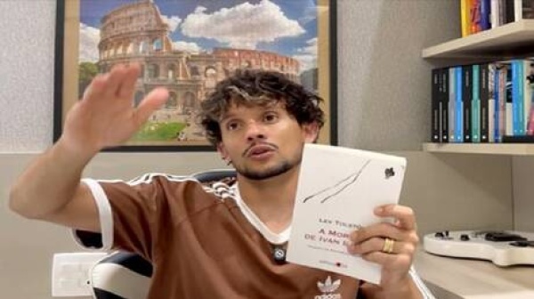 تولستوي في صدارة الكتب الأكثر مبيعا في البرازيل بفضل لاعب كرة قدم تولستوي في صدارة الكتب الأكثر مبيعا في البرازيل بفضل لاعب كرة قدم