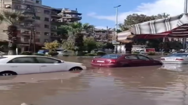 سوريا مشاهد من تشكل سيول جراء الأمطار الغزيرة في مدينتي حلب وإدلب