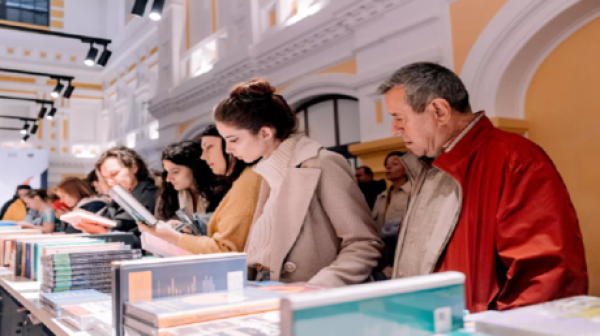 18 طنا من الكتب ونخبة من الأدباء في معرض نيجني نوفغورود للكتاب 18 طنا من الكتب ونخبة من الأدباء في معرض نيجني نوفغورود للكتاب