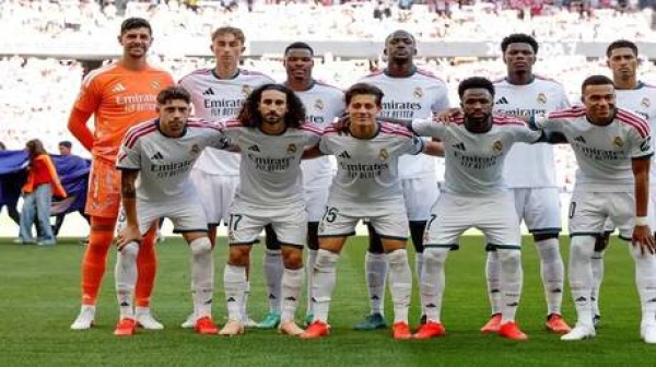 بسبب البطاقة الصفراء ريال مدريد يستعيد لاعبه من معسكر دولي مبكرا