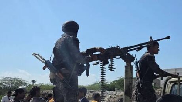 الحوثيون يعلنون طرد القوات المدعومة سعوديا من التربة والشمايتين وسامع في تعز الحوثيون يعلنون طرد القوات المدعومة سعوديا من التربة والشمايتين وسامع في تعز