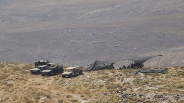 الجيش الإسرائيلي يستأنف العمل على طريق سوفا 53 و يستهدف بالقذائف أطراف بلدة عابدين بريف درعا الجيش الإسرائيلي يستأنف العمل على طريق سوفا 53 و يستهدف بالقذائف أطراف بلدة عابدين بريف درعا