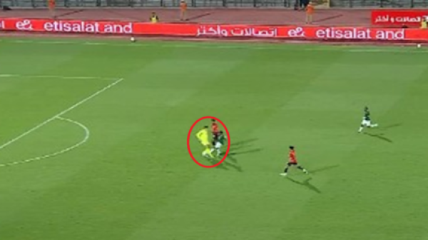 خطأ فادح من مصطفى شوبير يمنح جنوب إفريقيا التقدم أمام مصر خطأ فادح من مصطفى شوبير يمنح جنوب إفريقيا التقدم أمام مصر