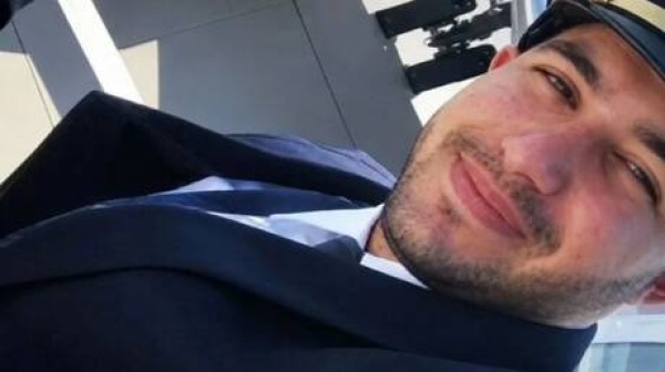 كيف استطاع الطيار العماني رغم ملفه المريب أن يقود طائرة باتجاه إسرائيل كيف استطاع الطيار العماني رغم ملفه المريب أن يقود طائرة باتجاه إسرائيل