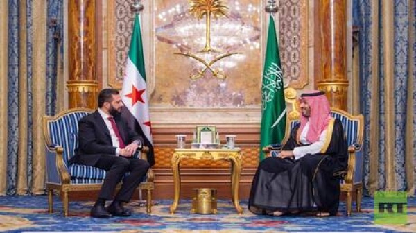 الشرع وولي العهد السعودي يبحثان في الرياض المستجدات الإقليمية الشرع وولي العهد السعودي يبحثان في الرياض المستجدات الإقليمية