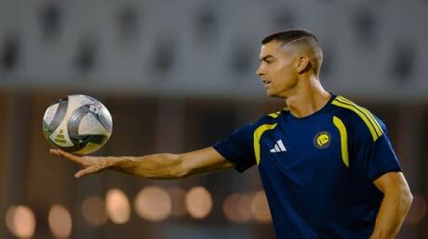 مدرب النصر يحسم موقف رونالدو من مباراة الدرعية ويرفض التعليق على أزمته مع جيسوس مدرب النصر يحسم موقف رونالدو من مباراة الدرعية ويرفض التعليق على أزمته مع جيسوس