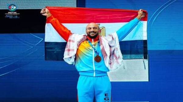 بعد الفوز بذهبية العالم لمصارعة الرواد كرم جابر يوجه رسالة للرئيس المصري فيديو
