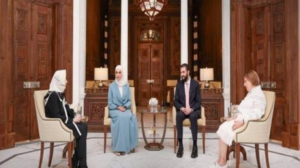 الشرع يستحضر إرث الاستقلال في لقاء مع ابنتي القوتلي والعايش