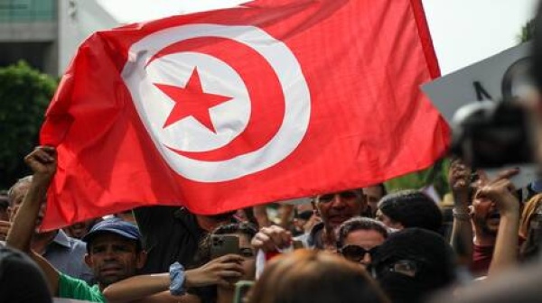 احتجاجات حاشدة في تونس تنديدا بتردي الأوضاع احتجاجات حاشدة في تونس تنديدا بتردي الأوضاع