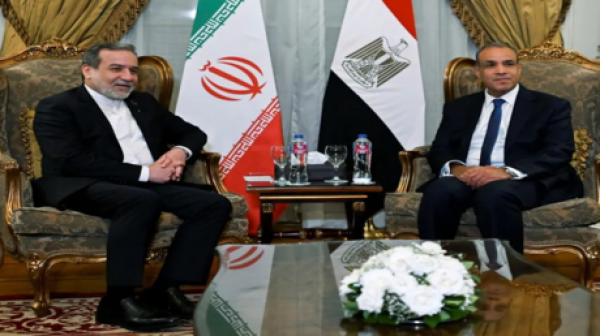 الخارجية المصرية تكشف تفاصيل مباحثات عبد العاطي مع عراقجي حول الخليج الخارجية المصرية تكشف تفاصيل مباحثات عبد العاطي مع عراقجي حول الخليج