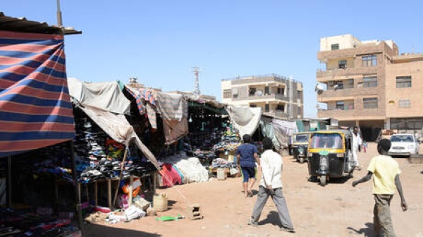 السودان مقتل 13 شخصا في قصف جوي على موقع تعدين أهلي في كسلا السودان مقتل 13 شخصا في قصف جوي على موقع تعدين أهلي في كسلا