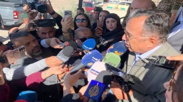 الجامعة العربية تتحرك لدعم لبنان وفهمي يندد بالتعنت الإسرائيلي الجامعة العربية تتحرك لدعم لبنان وفهمي يندد بالتعنت الإسرائيلي