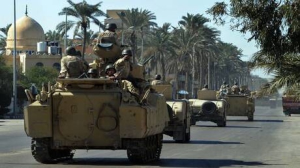 الثمن كبير تقرير عبري يشكك في قدرة الجيش المصري على تقديم الدعم للسعودية ضد الحوثيين الثمن كبير تقرير عبري يشكك في قدرة الجيش المصري على تقديم الدعم للسعودية ضد الحوثيين