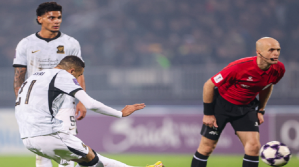 النصيري يهدي اتحاد جدة فوزا قاتلا أمام نيفتشي الأوزبكي النصيري يهدي اتحاد جدة فوزا قاتلا أمام نيفتشي الأوزبكي