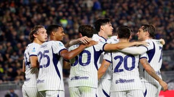 إنتر ميلان يتجاوز عقبة فينيزيا بفضل هدفين ذاتيين في الدوري الإيطالي إنتر ميلان يتجاوز عقبة فينيزيا بفضل هدفين ذاتيين في الدوري الإيطالي