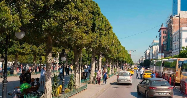 يحدث فى تونس أيضا مخدرات و فساد أخلاقي و أشياء أخرى