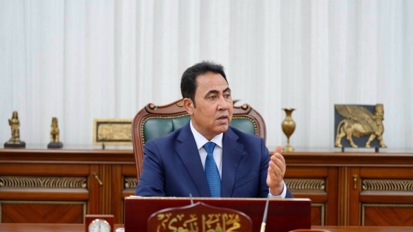 محافظ نينوى يعلن تخصيص قطع أراض للناجين والناجيات الإيزيديين محافظ نينوى يعلن تخصيص قطع أراض للناجين والناجيات الإيزيديين