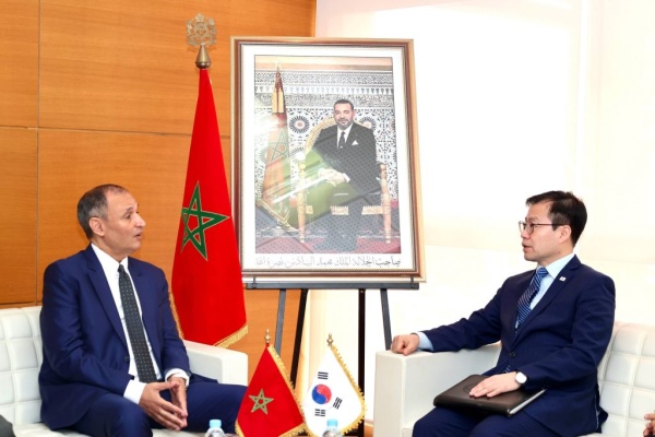 المغرب وكوريا الجنوبية يعززان شراكتهما الاقتصادية في قطاعات المستقبل المغرب وكوريا الجنوبية يعززان شراكتهما الاقتصادية في قطاعات المستقبل