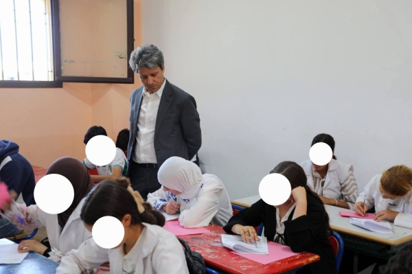 مدير أكاديمية جهة فاس مكناس يتفقد تنزيل برنامج الإعداديات الرائدة بمديرية تاونات مدير أكاديمية جهة فاس مكناس يتفقد تنزيل برنامج الإعداديات الرائدة بمديرية تاونات