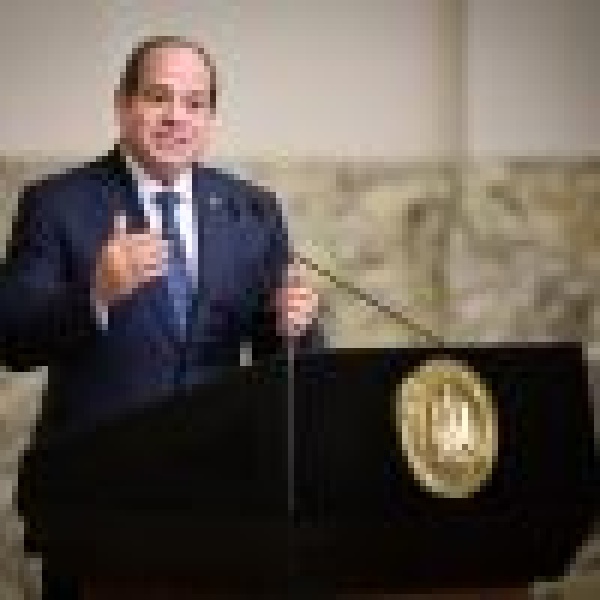 أكد أن مصر لن تقبل بالمساس بأمن الدول الخليجية الشقيقة الرئيس المصري لن نتوانى في الدفاع عن المملكة إذا ط لب منا ذلك أكد أن مصر لن تقبل بالمساس بأمن الدول الخليجية الشقيقة الرئيس المصري لن نتوانى في الدفاع عن المملكة إذا ط لب منا ذلك