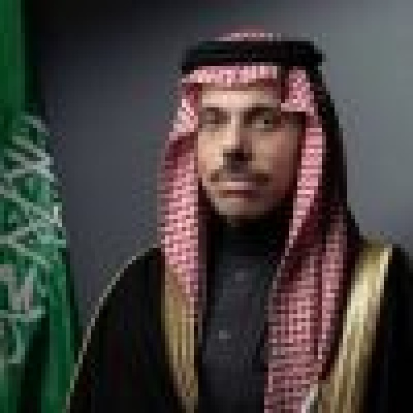 وزير الخارجية يصل إلى إسطنبول للمشاركة في الاجتماع الوزاري للمجموعة الرباعية