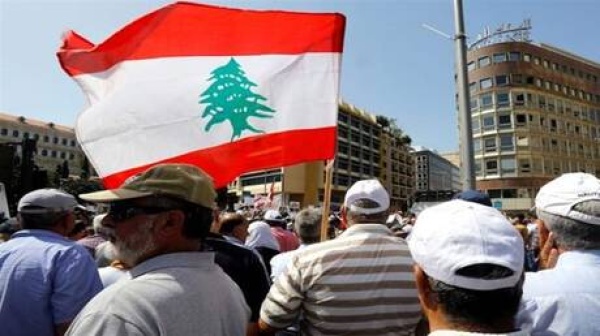 انتهى زمن الانتظار موظفو الإدارة العامة في لبنان يعلنون إضرابا شاملا في 9 أكتوبر