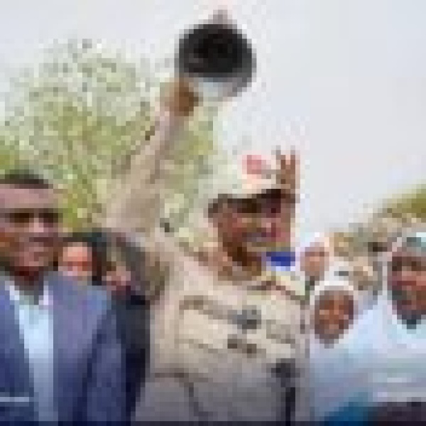 بدء امتحانات موازية للشهادة الثانوية في مناطق الدعم السريع بدء امتحانات موازية للشهادة الثانوية في مناطق الدعم السريع