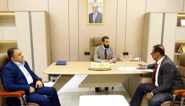 اجتماع موسع بأبين المحافظ يوجه برفع كفاءة التحصيل وترشيد الإنفاق اجتماع موسع بأبين المحافظ يوجه برفع كفاءة التحصيل وترشيد الإنفاق
