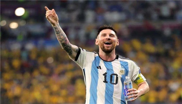 الأسطورة لا تنسى الجميل ميسي يتبرع بسخاء لضحايا حرائق مدريد الأسطورة لا تنسى الجميل ميسي يتبرع بسخاء لضحايا حرائق مدريد