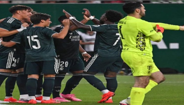 إثارة حتى النهاية ريال مدريد يعبر ودية فرينكفاروزي بسلام إثارة حتى النهاية ريال مدريد يعبر ودية فرينكفاروزي بسلام