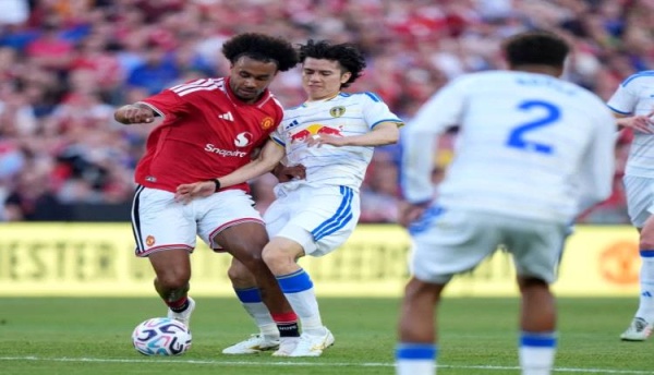 مانشستر يونايتد يتفوق على ليدز بركلات الترجيح وديا